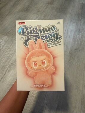 Labubu blind box